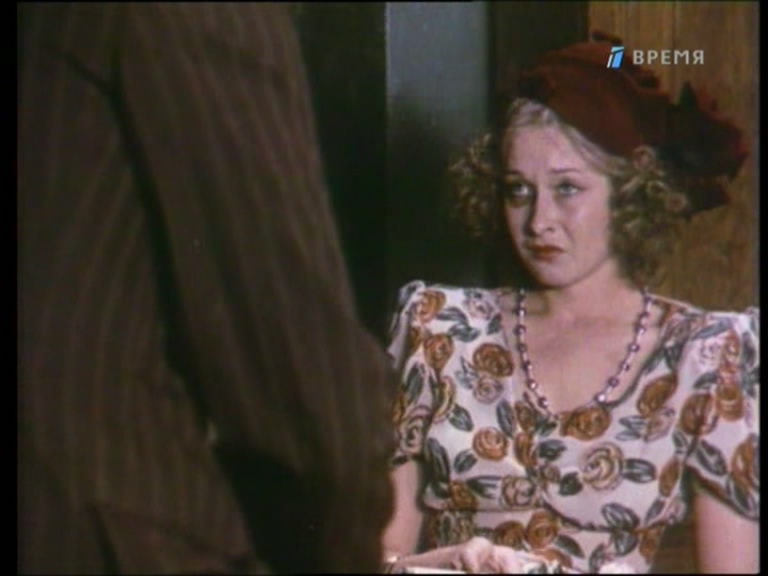 Лариса Удовиченко В Ночнушке – Устрицы Из Лозанны 1992