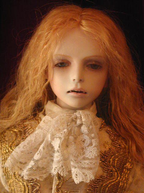 1254304825_14587980_kukla_lestat.jpg