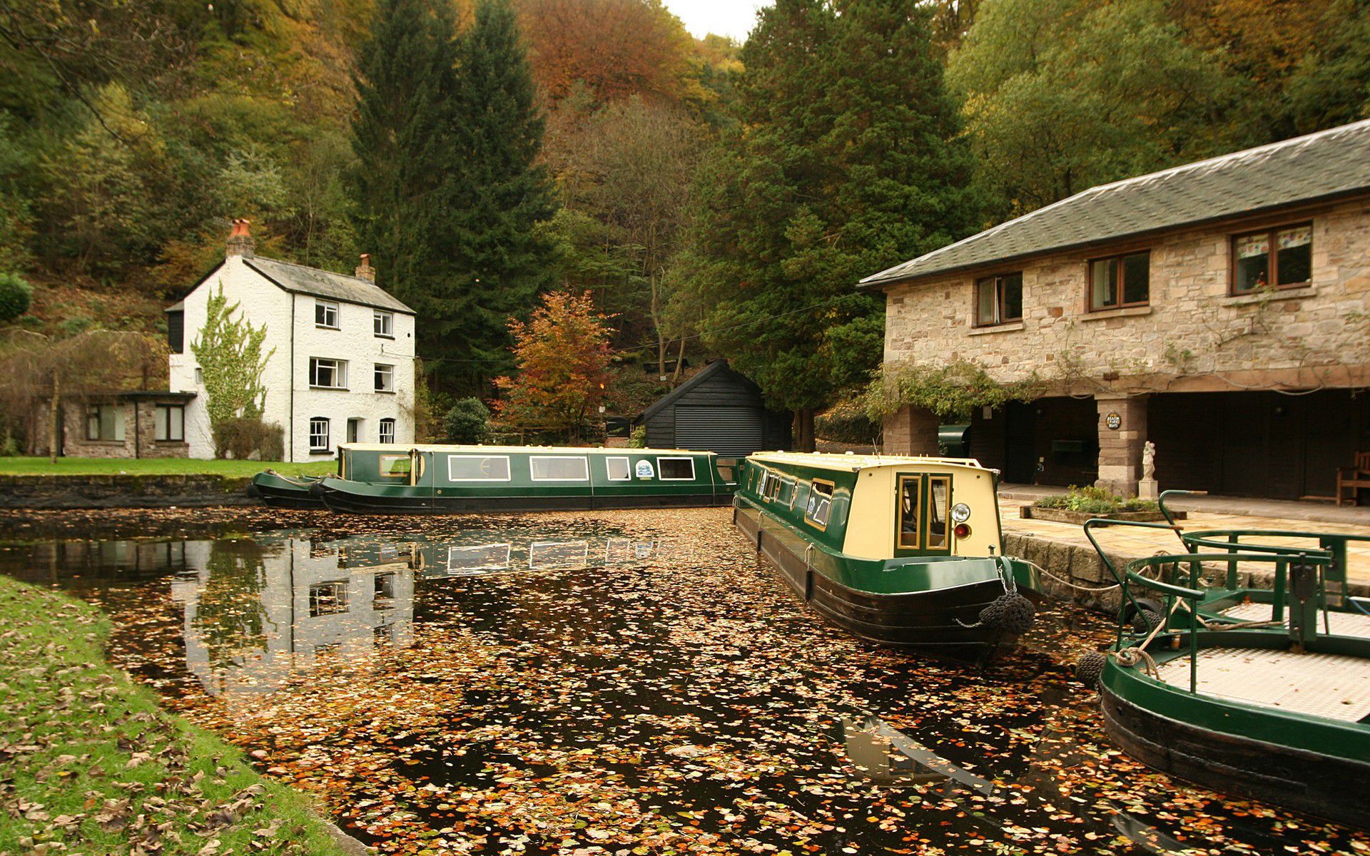 Brecknock and abergavenny canal