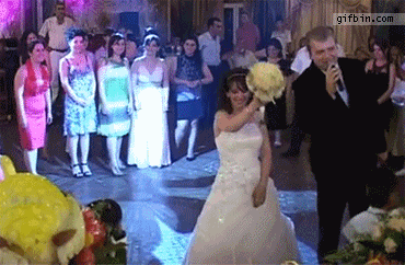 1311875755_bride_bouquet_throwing_fail.gif