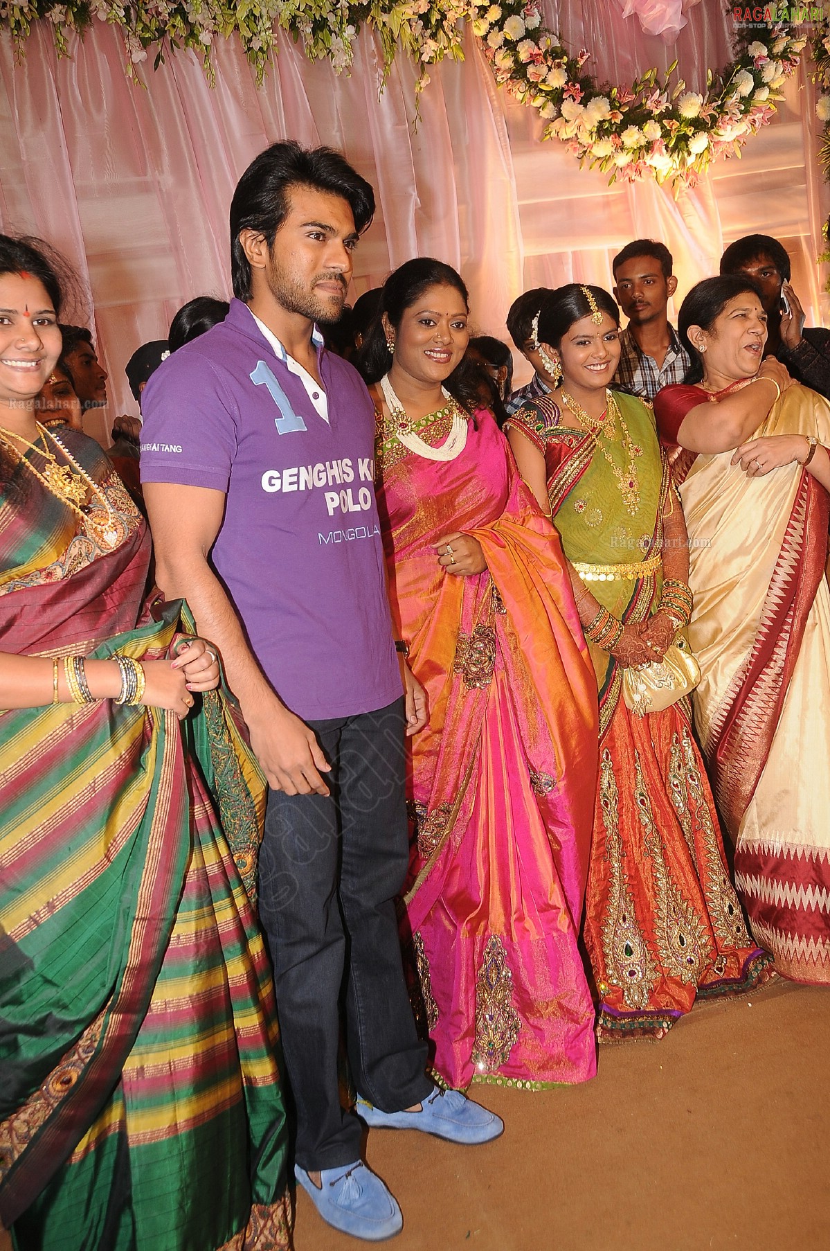 puri-jagannath-daughter-pavithra-saree-function125.jpg