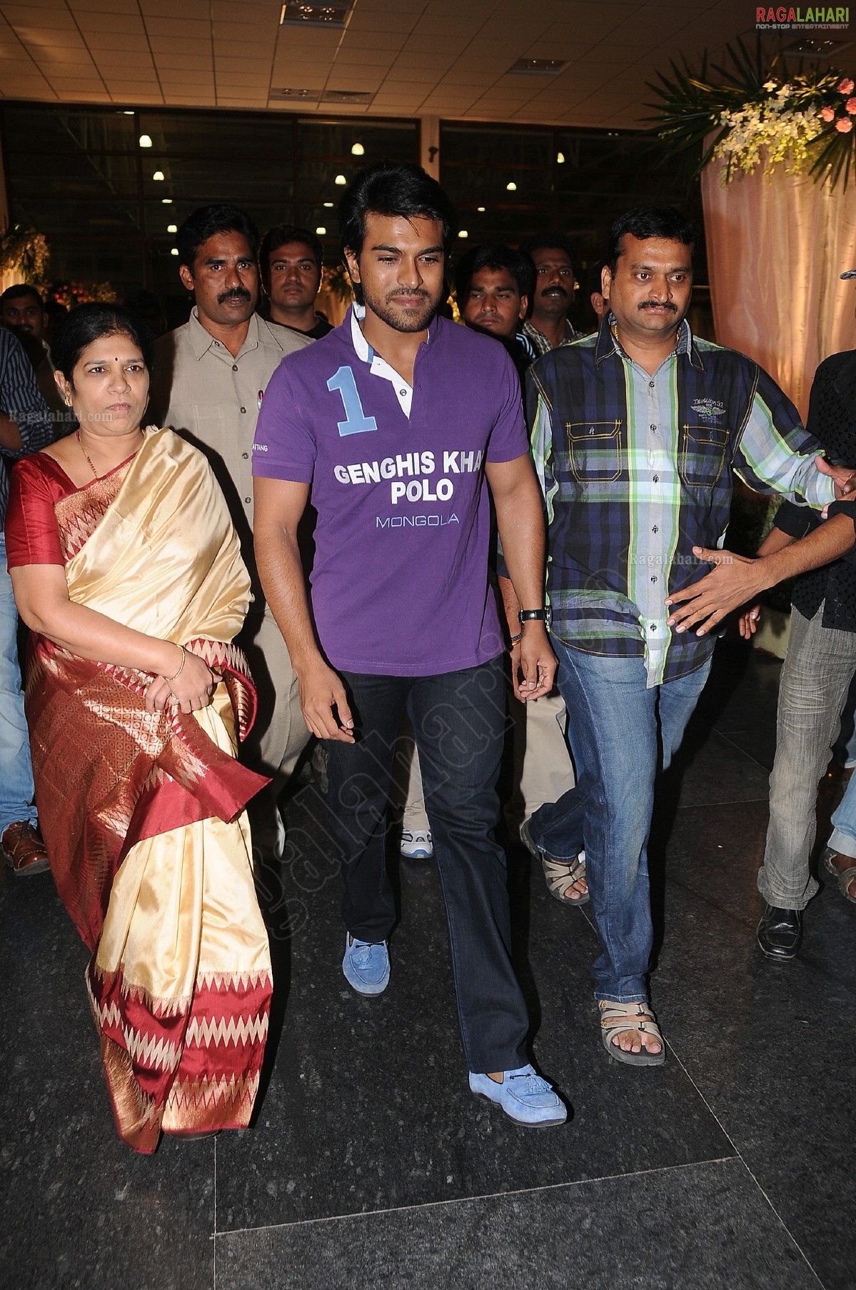 puri-jagannath-daughter-pavithra-saree-function133.jpg