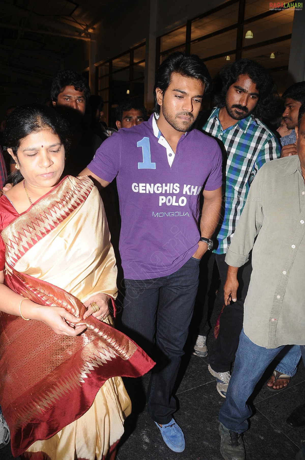 puri-jagannath-daughter-pavithra-saree-function122.jpg