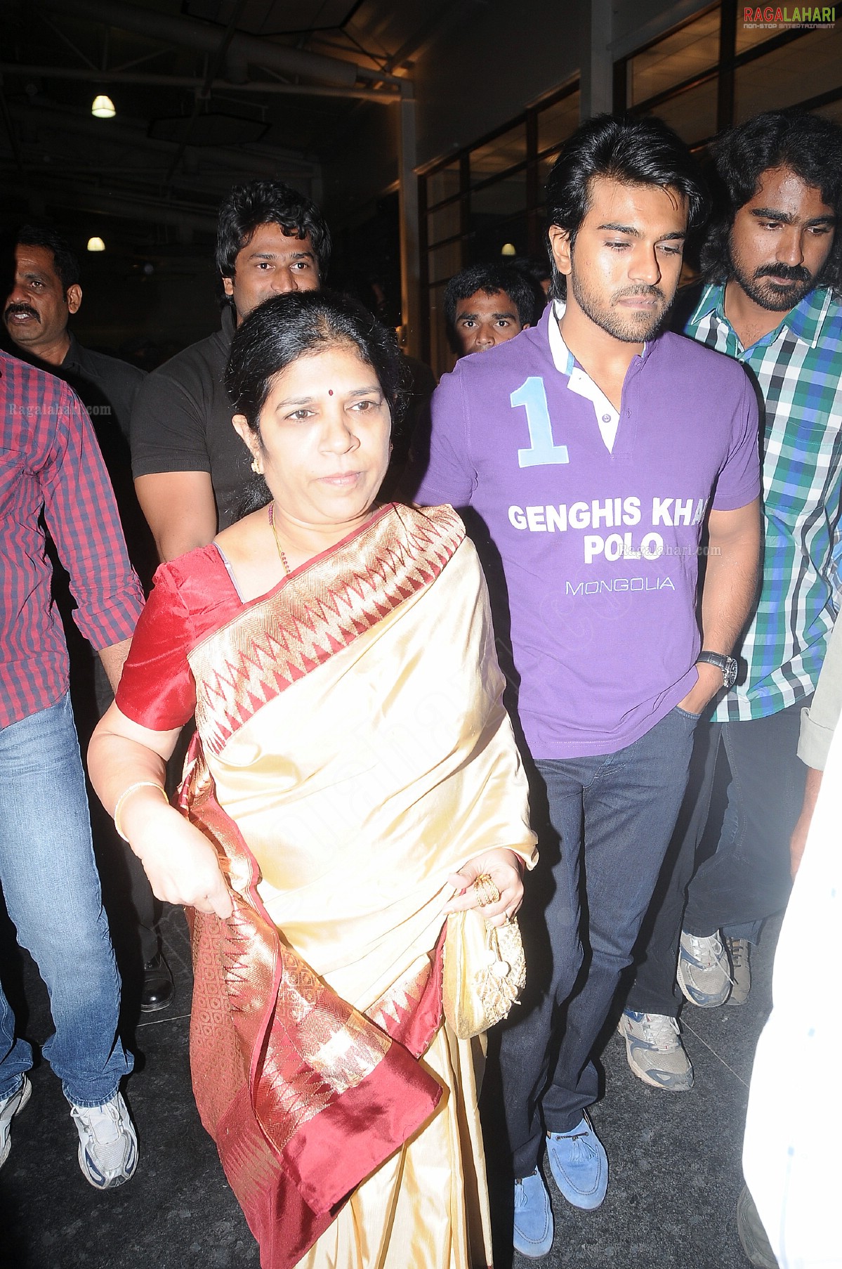 puri-jagannath-daughter-pavithra-saree-function120.jpg