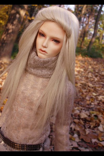 blonde_november_by_niuky-d4fnix6.jpg