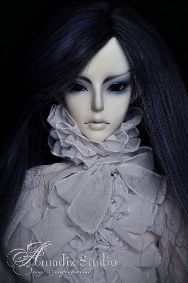 royal_grey_by_two_cats-d4redr1.jpg