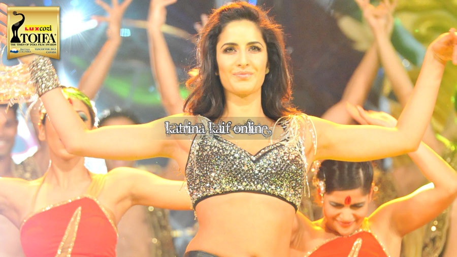 n1_Katrina_Kaif_at_TOIFA_28129.jpg