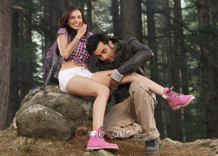 evelyn-sharma-basks-in-yeh-jawaani-hai-deewani-glory-1-4.jpg