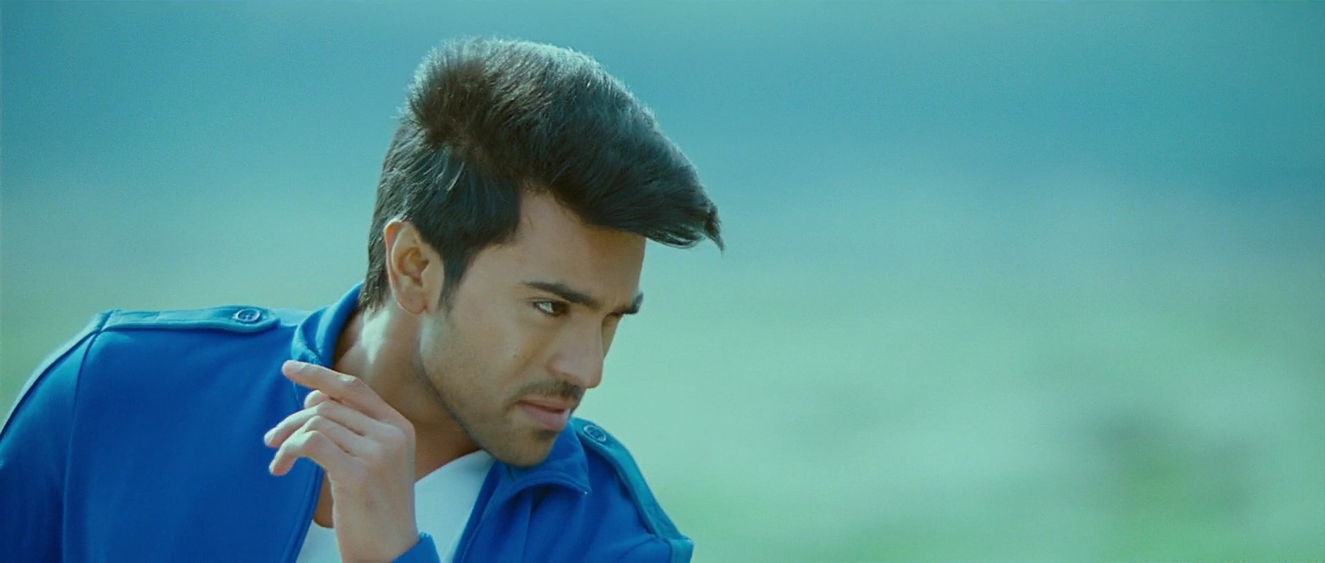 Naayak - Blu-Ray - 1080p - x264 - DTS - [DDR].mkv (1_37_14) 000232~1.jpg