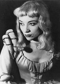 Моник Шометт