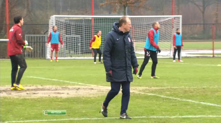 Мир Премьер-Лиги  Эфир от 09.01.2014  НТВ+.avi_20140110_031128.127.jpg