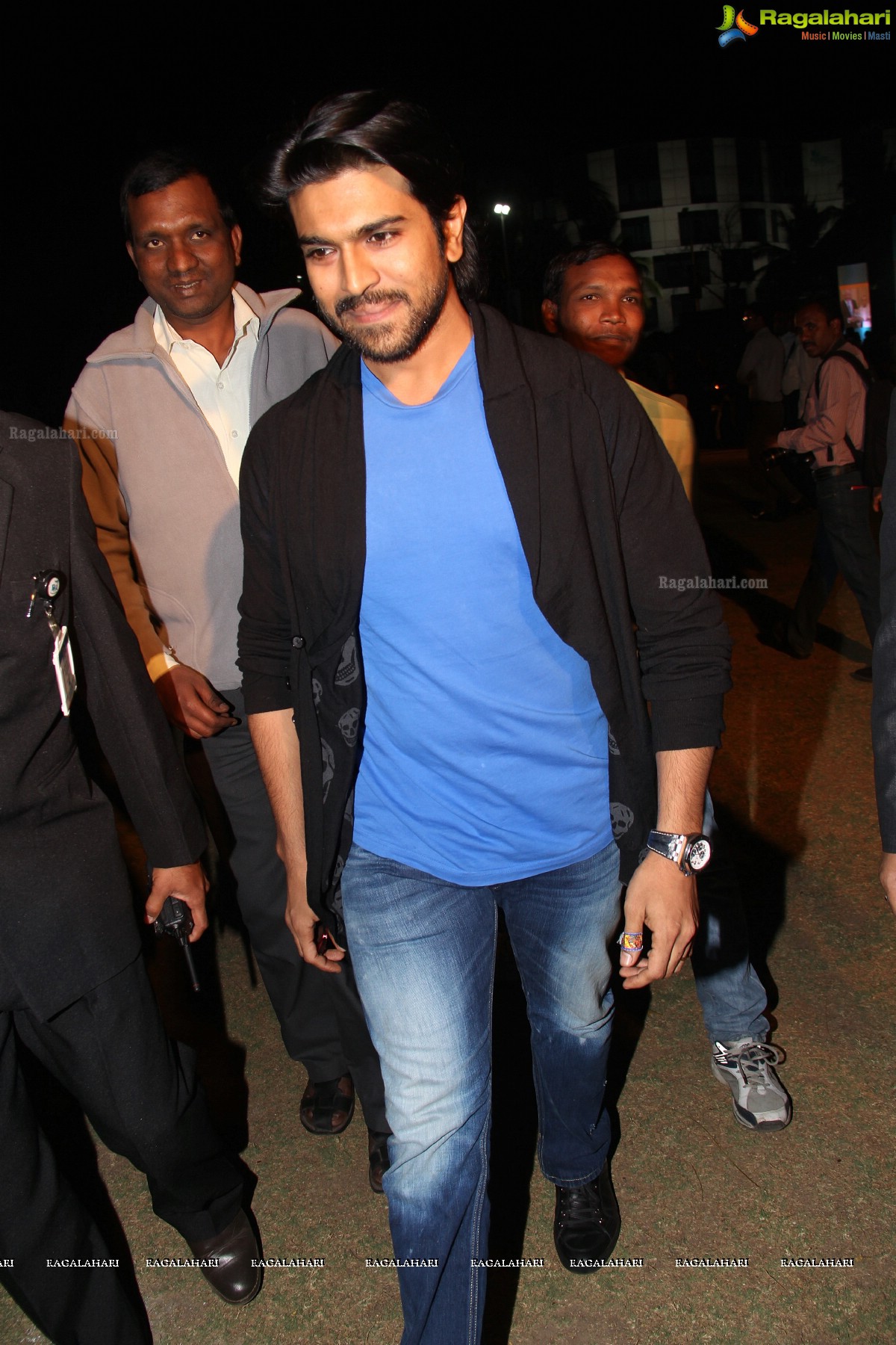 healer-book-launch192.jpg