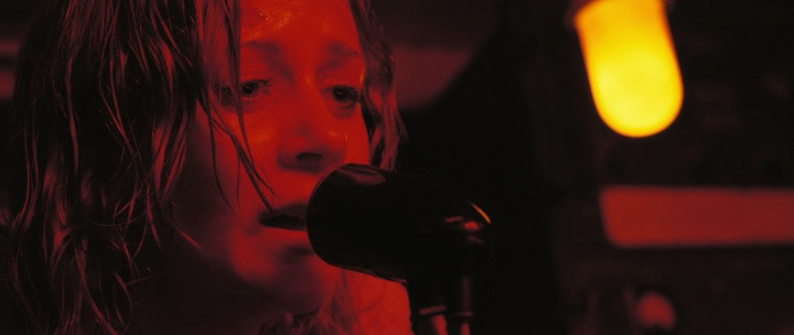 Triangle.2009.bdrip_[2.18][(090843)09-27-22].PNG