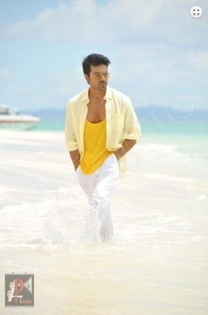 Yevadu movie gallery from AP Talkies25.jpeg