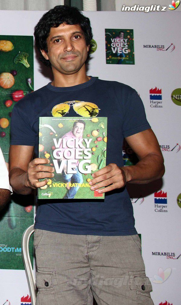 farhan akhtar (1).jpg
