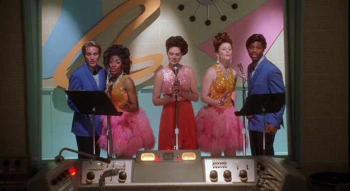 Mulholland Dr.2001.Criterion.bdrip_[2.18]_[teko][(120039)10-38-40].PNG