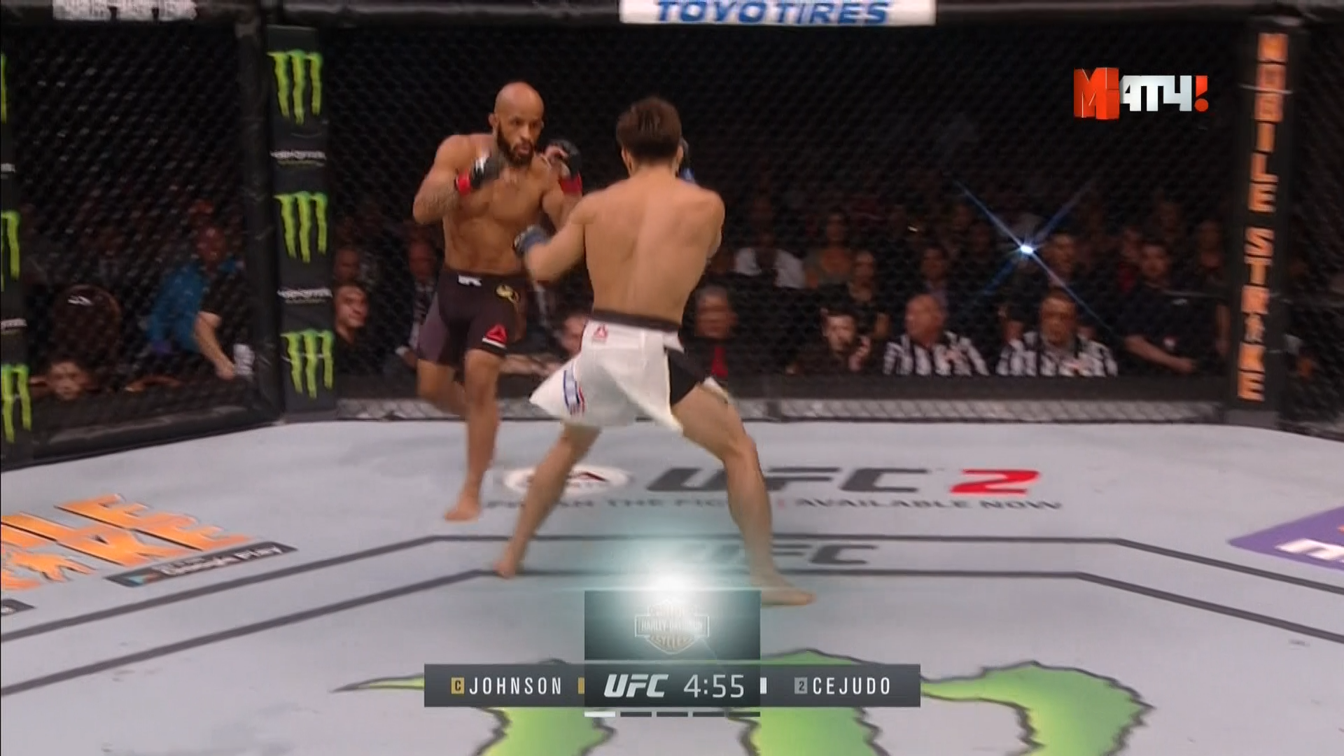 UFC 197__Main card_23.04.2016_HDTV 1080i_RU.ts_snapshot_01.45.25_[2016.04.24_09.04.38].png