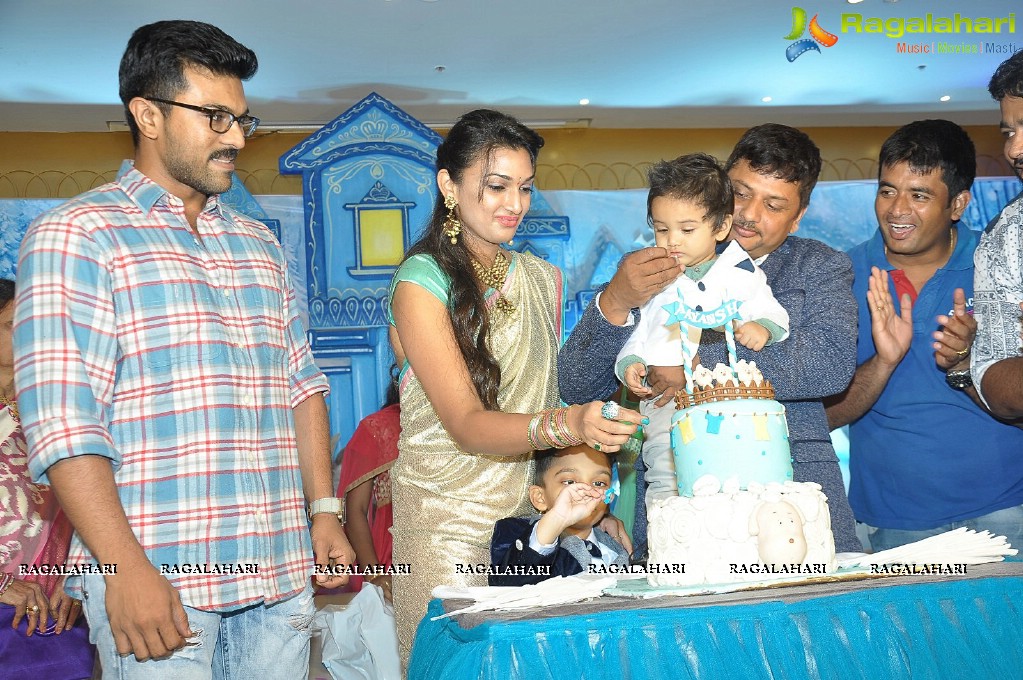 surender-reddy-son-birthday80.jpg