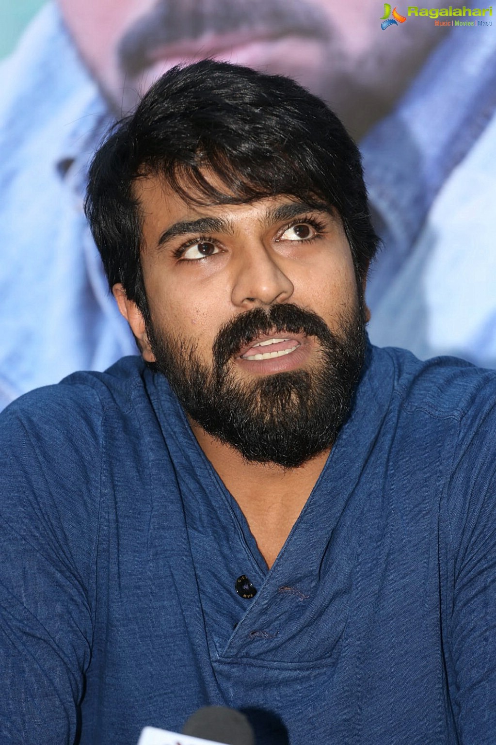 chiranjeevi-book-launch-by-ramacharan110.jpg