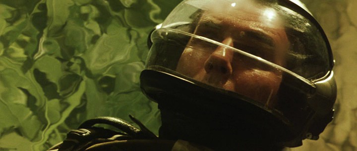 A.Sound.Of.Thunder.2005.hdrip_[2.18][(128366)13-08-39].PNG