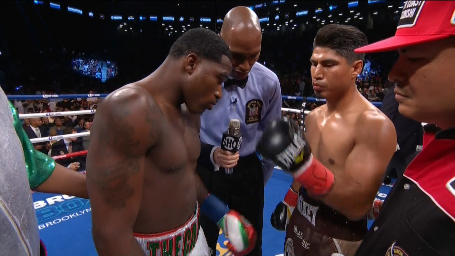 Mikey Garcia vs. Adrien Broner_29.07.2017.2017_HDTV 1080i_EN-dd.ts_snapshot_03.44_[2017.07.30_05.04.56].png