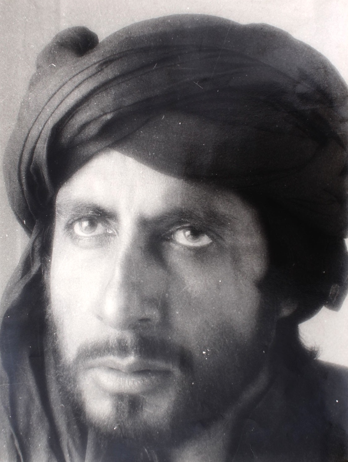 amitabh_bachan_12_x_9.4_.jpg