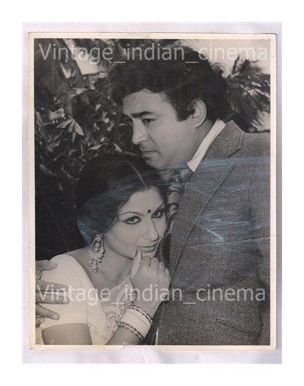 Original-Bollywood-Rare-photo-Sanjiv-kumar-Sharmila-In-Shandar.jpg