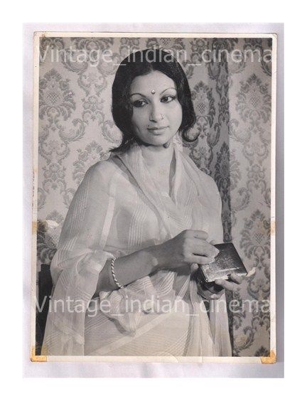 Original-Bollywood-Rare-photo-Sharmila-In-Main-Mausam.jpg