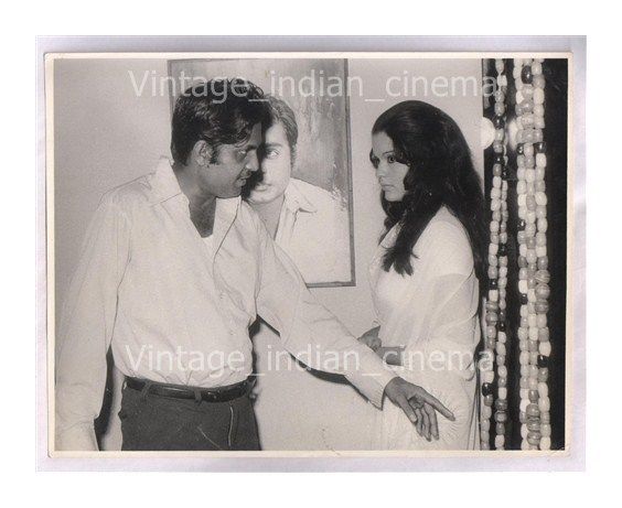 Original-Bollywood-photo-Zeenat-Satish-kaul-In-Warrant-1975.jpg