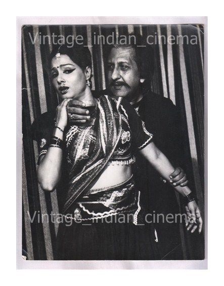 Original-Bollywood-photo-Padma-khanna-TP-jain-In.jpg