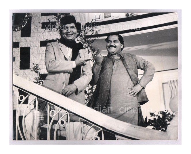 Original-Bollywood-photo-Asrani-Tiku-In-Hum-bhi.jpg