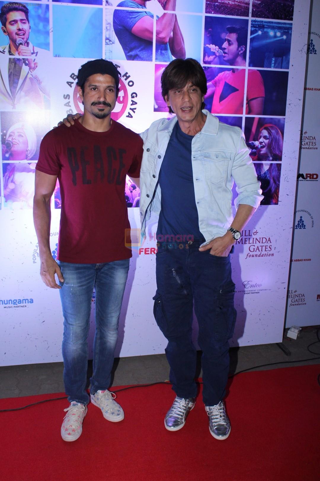 hpse_fullsize__2331737837_Shah Rukh Khan, Farhan Akhtar at The Red Carpet Of Lalkaar Concert on 21st Nov 2017 (83)_5a152d29eae4d.JPG