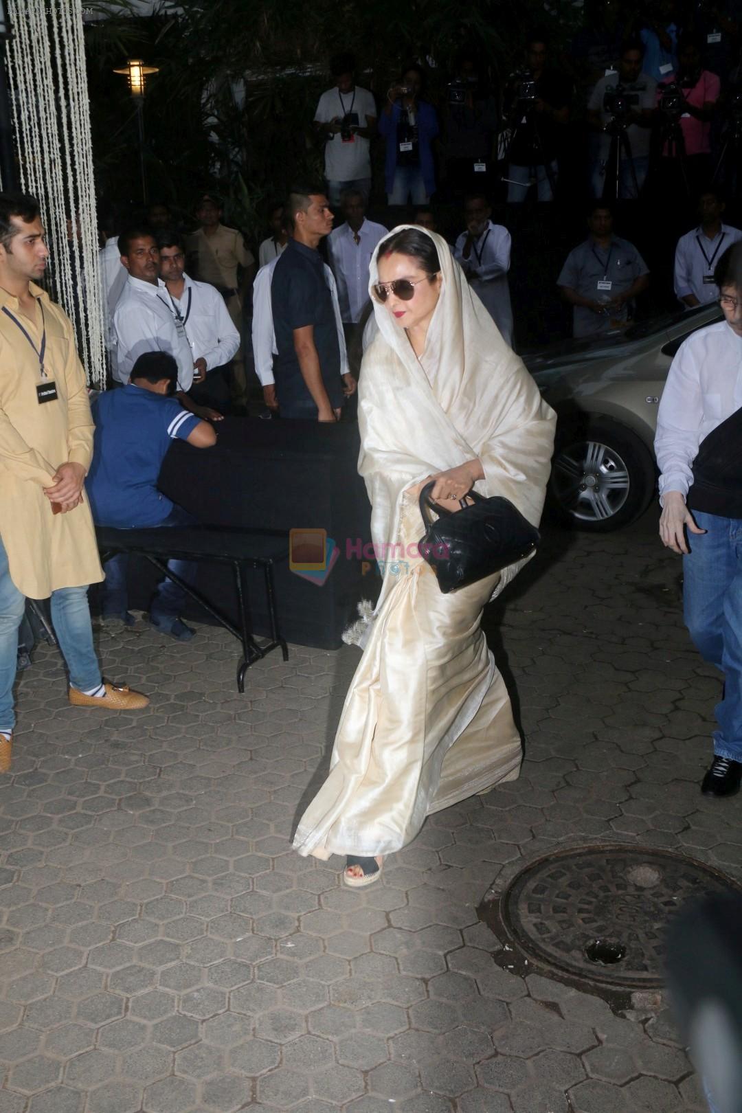 hpse_fullsize__4293759065_Rekha at Mr Shashi Kapoor Condolence Meeting on 7th Dec 2017 (80)_5a2a32a0a4e68.JPG