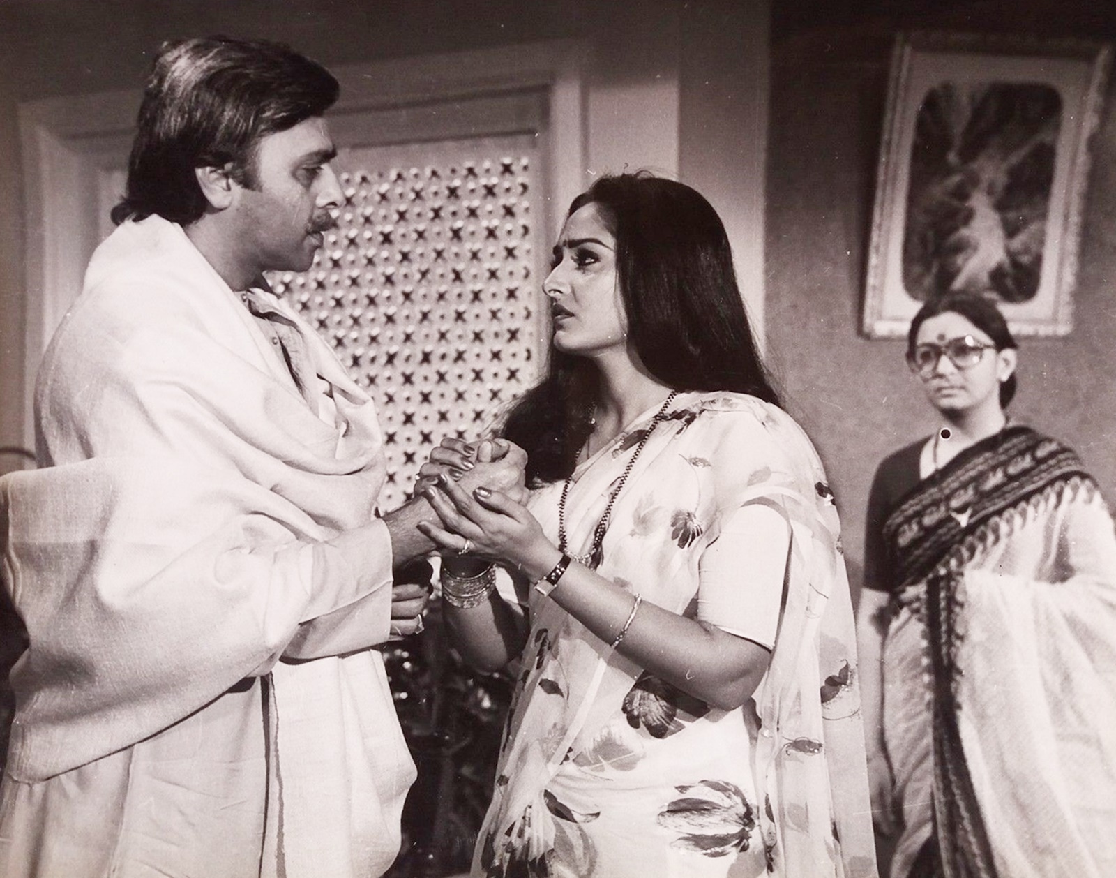 Bollywood-Movie-Actress-B-W-Photograph-Vinod-Mehra.jpg