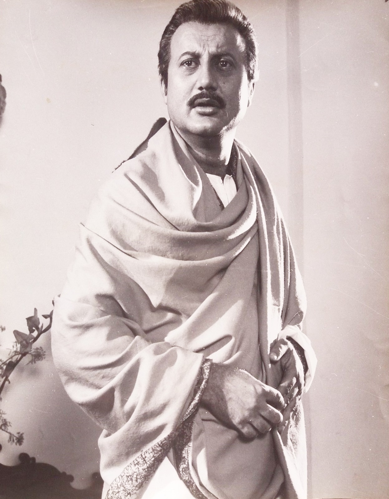 India-Bollywood-Movie-Actors-B-W-Photograph-Anupam.jpg