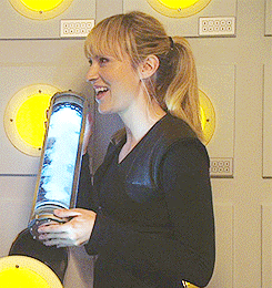 303 tumblr_niz90rX9371rjpg23o5_r1_250.gif