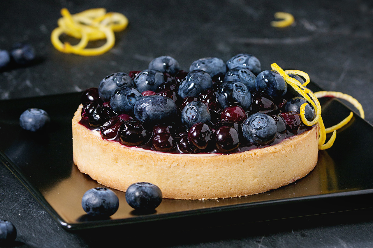 Pastry_Blueberries_Powidl_543888_1280x853.jpg