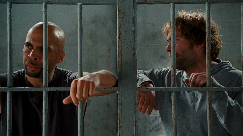 Двойной КОПец_2010_WEB_DLRIP-AVC_O,M_[-=DoMiNo=-].mkv_20180726_152506.907.png