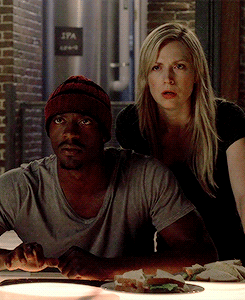 511 tumblr_nk8yp4JlIu1u64coeo2_r1_250 1.gif