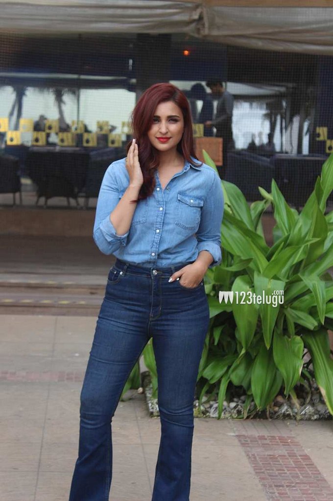 Parineeti Chopra (1).jpg
