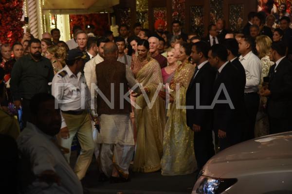 хDeepVeer-IshaAnand (4).jpg