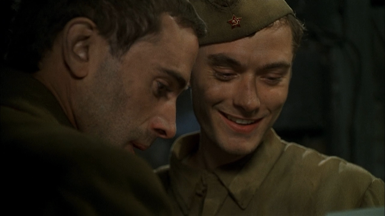Враг у ворот.2001.BLU-RAY_720p.[-=DoMiNo=-].mkv_20190416_110336.341.png