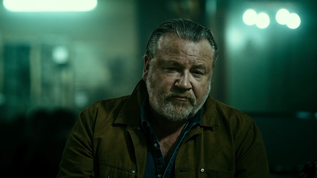 На гребне волны_(2015)_WEB_DLRIP-AVC_O.M_[-=DoMiNo=-].mkv_20190509_193601.587.png