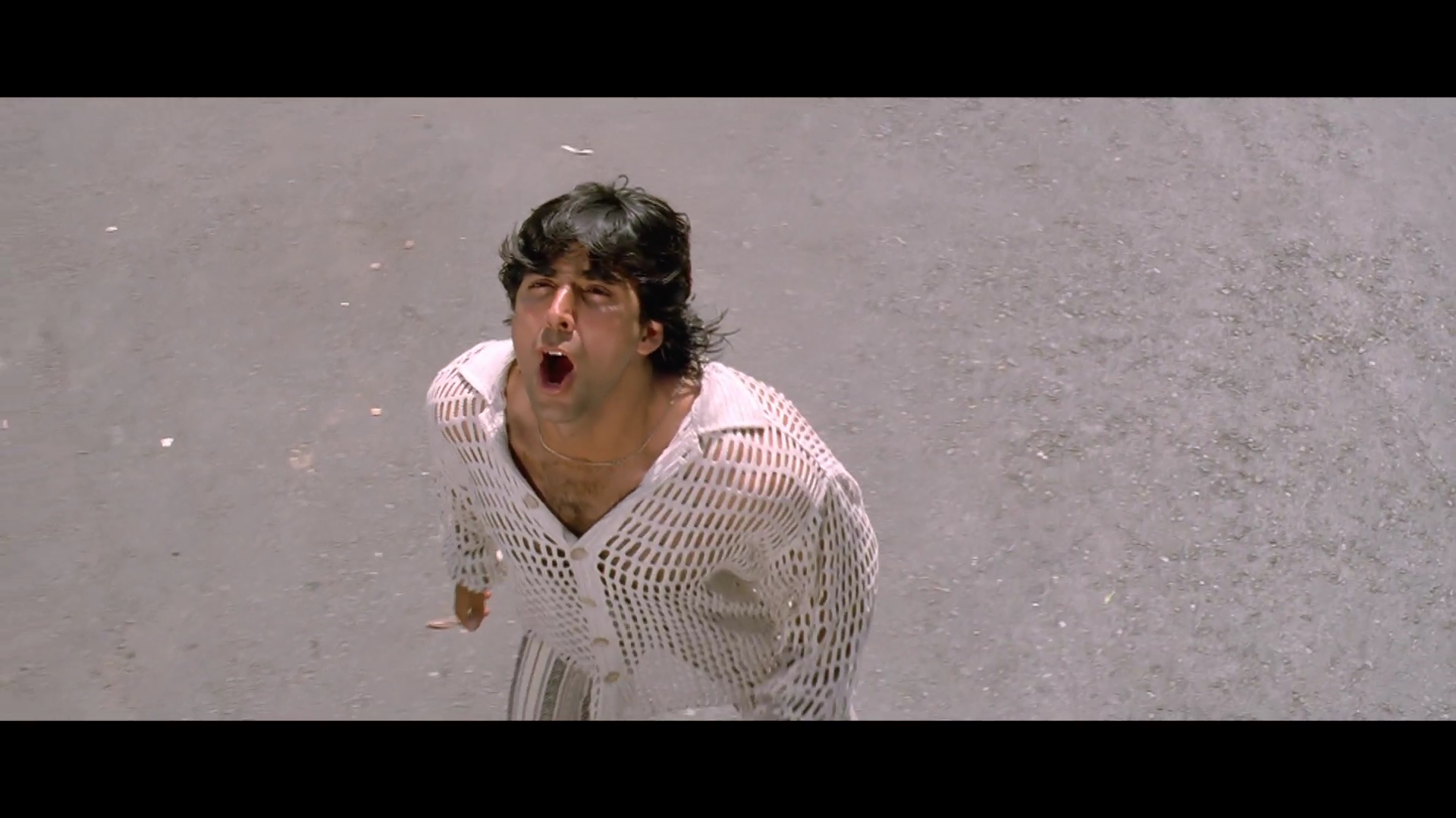 1997 - Insaaf -2- Bara Aana De_1080p_sub.mkv0803.jpg