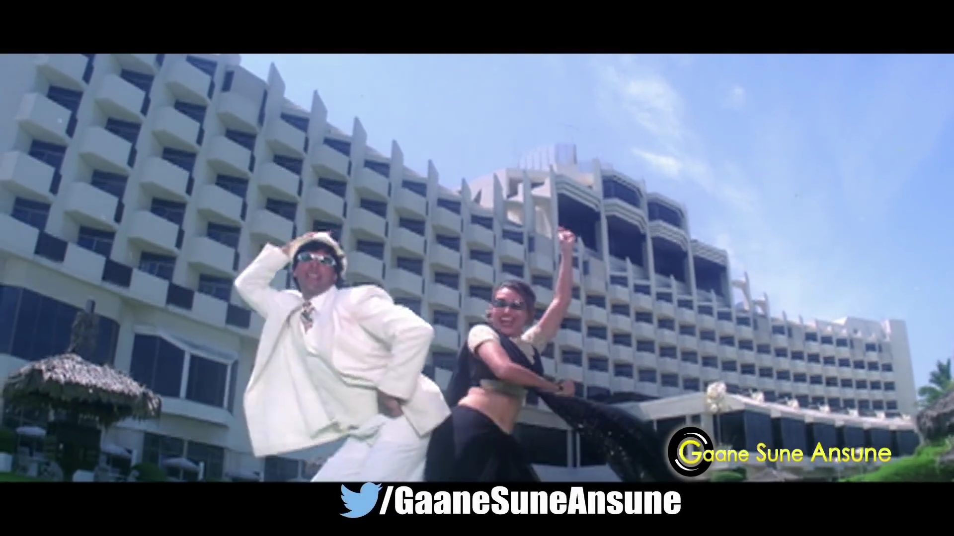 1997 - Lahoo Ke Do Rang -2- Mujhe Paisa Mila Yaar Aisa Mila_1080_YT.mp41862.jpg