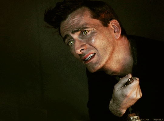 tumblr_pt9d4fNAdl1r3wsyqo2_540 1.gif