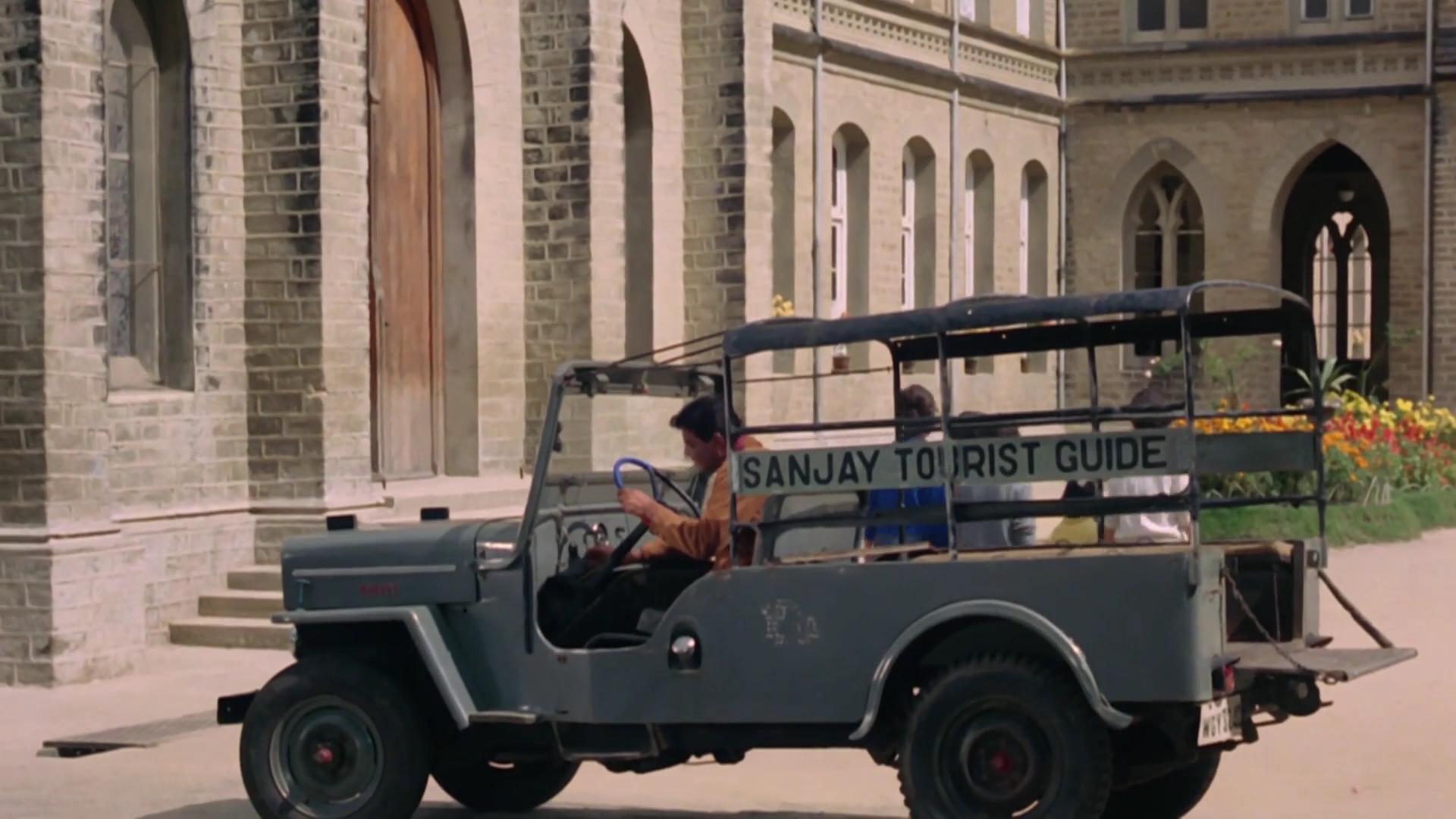 Jhuk.Gaya.Aasman.1968.WEBHDRip.1080p.AVC[(020947)20-28-25].JPG
