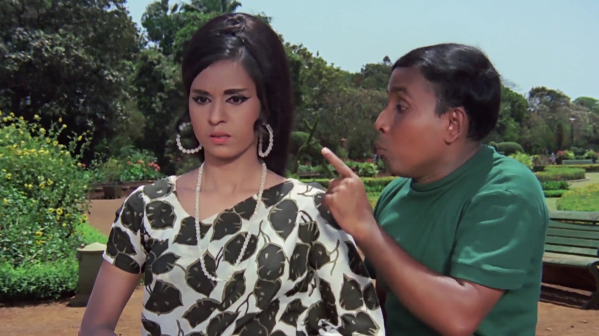 Buddha.Mil.Gaya.1971.WEBHDRip.1080p.AVC[(007186)17-18-12].JPG