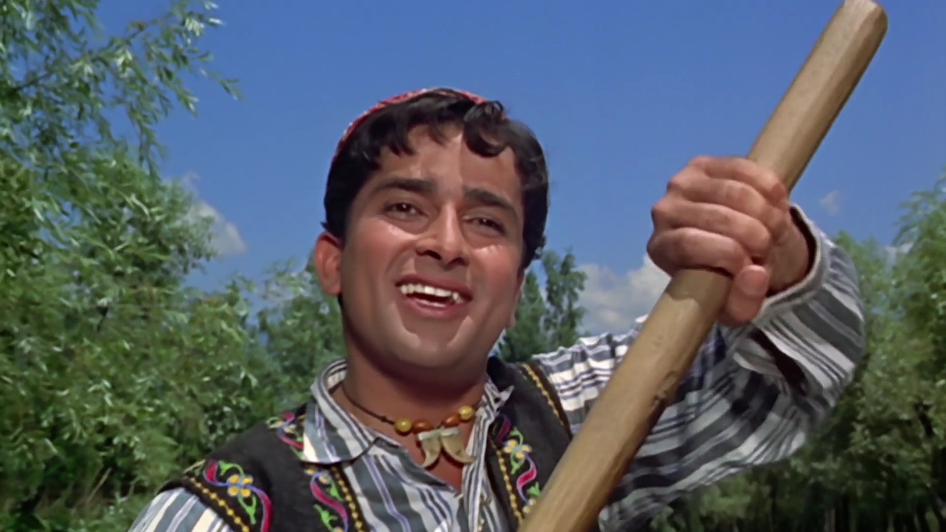 Jab.Jab.Phool.Khile.1965.WEBHDRip.1080p.AVC[(024564)18-37-26].JPG