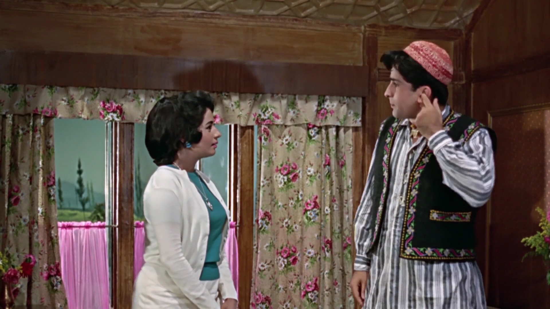 Jab.Jab.Phool.Khile.1965.WEBHDRip.1080p.AVC[(016924)18-37-14].JPG